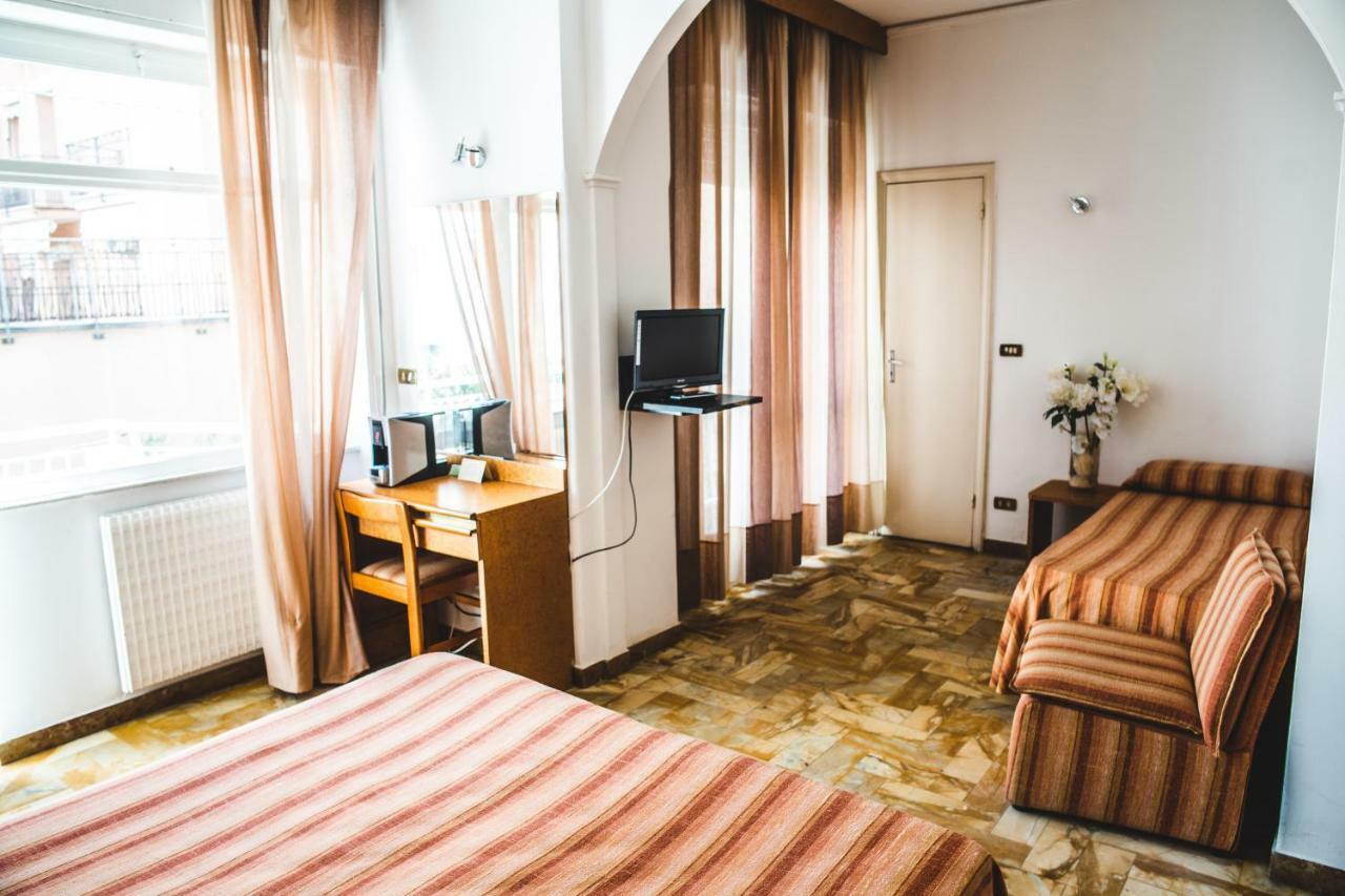 Hotel West End ألاسيو المظهر الخارجي الصورة