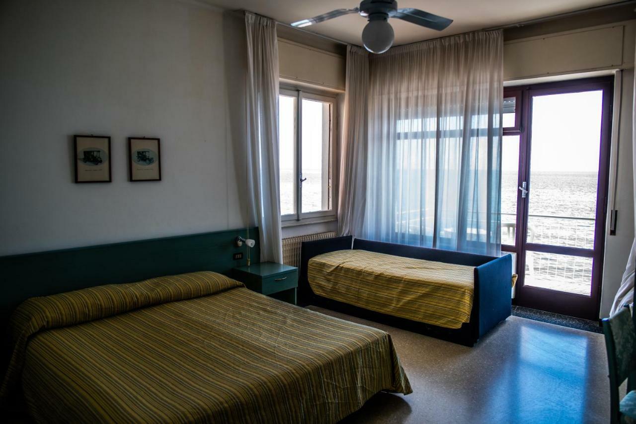 Hotel West End ألاسيو المظهر الخارجي الصورة
