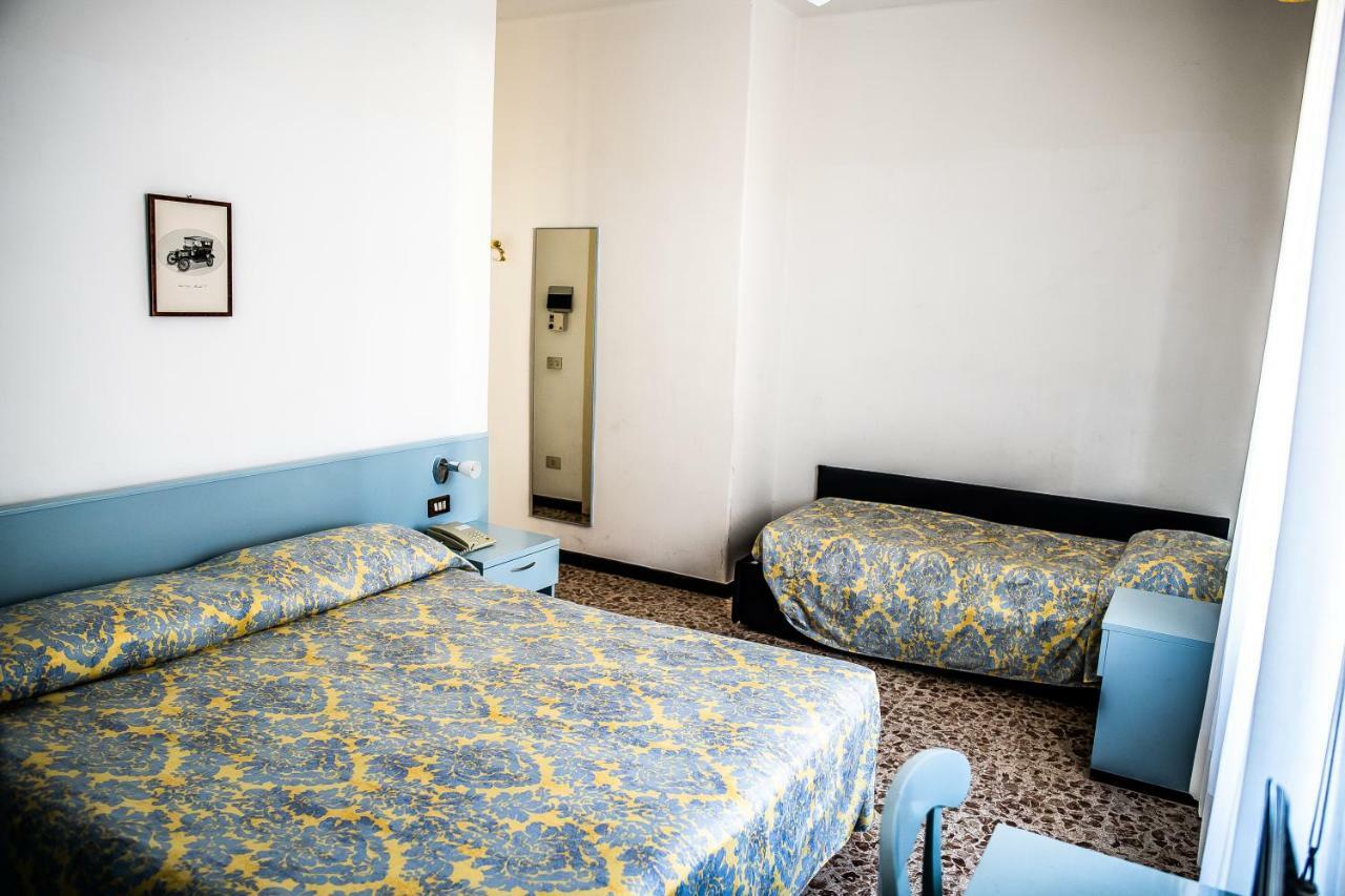 Hotel West End ألاسيو المظهر الخارجي الصورة