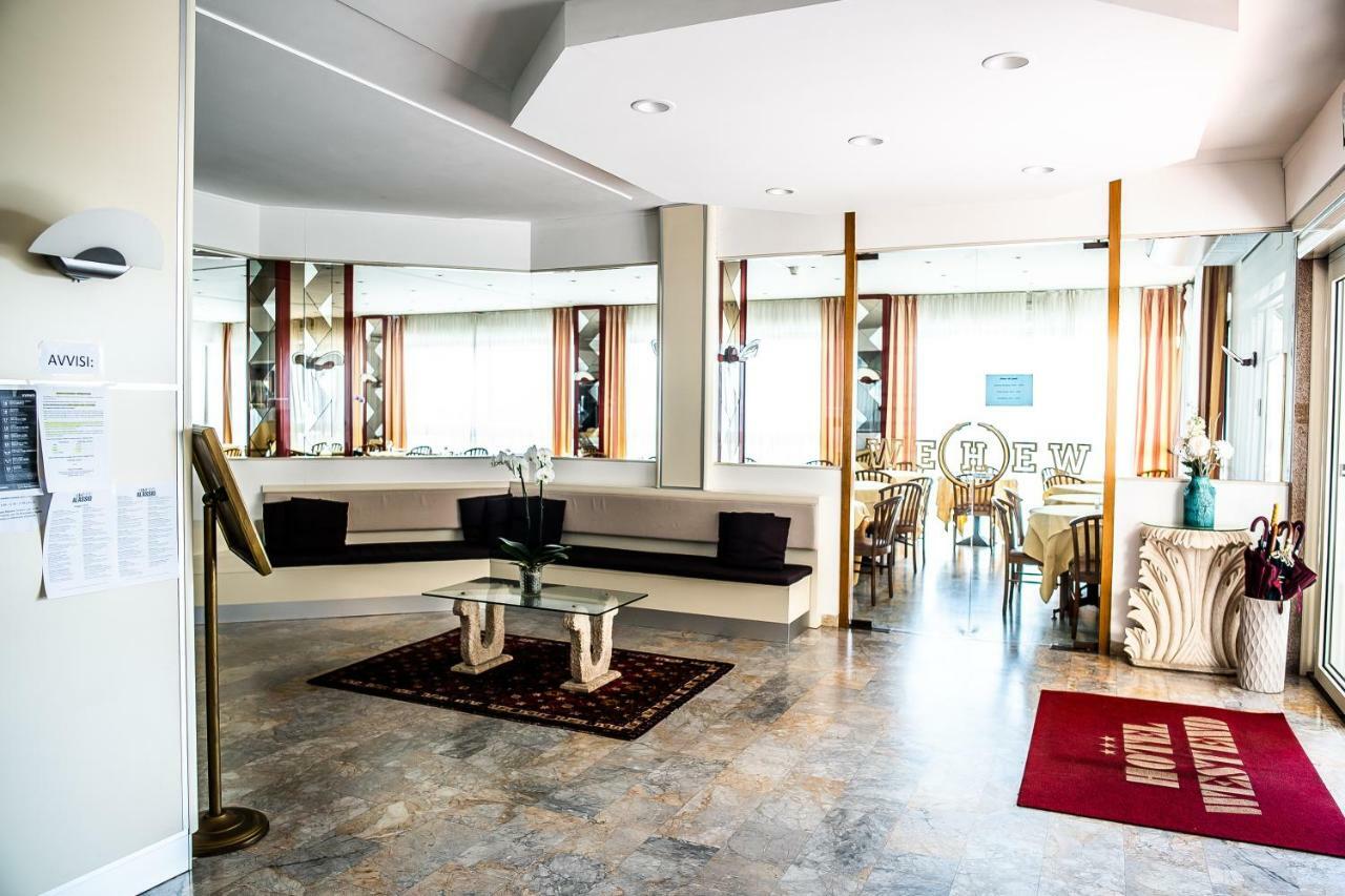 Hotel West End ألاسيو المظهر الخارجي الصورة