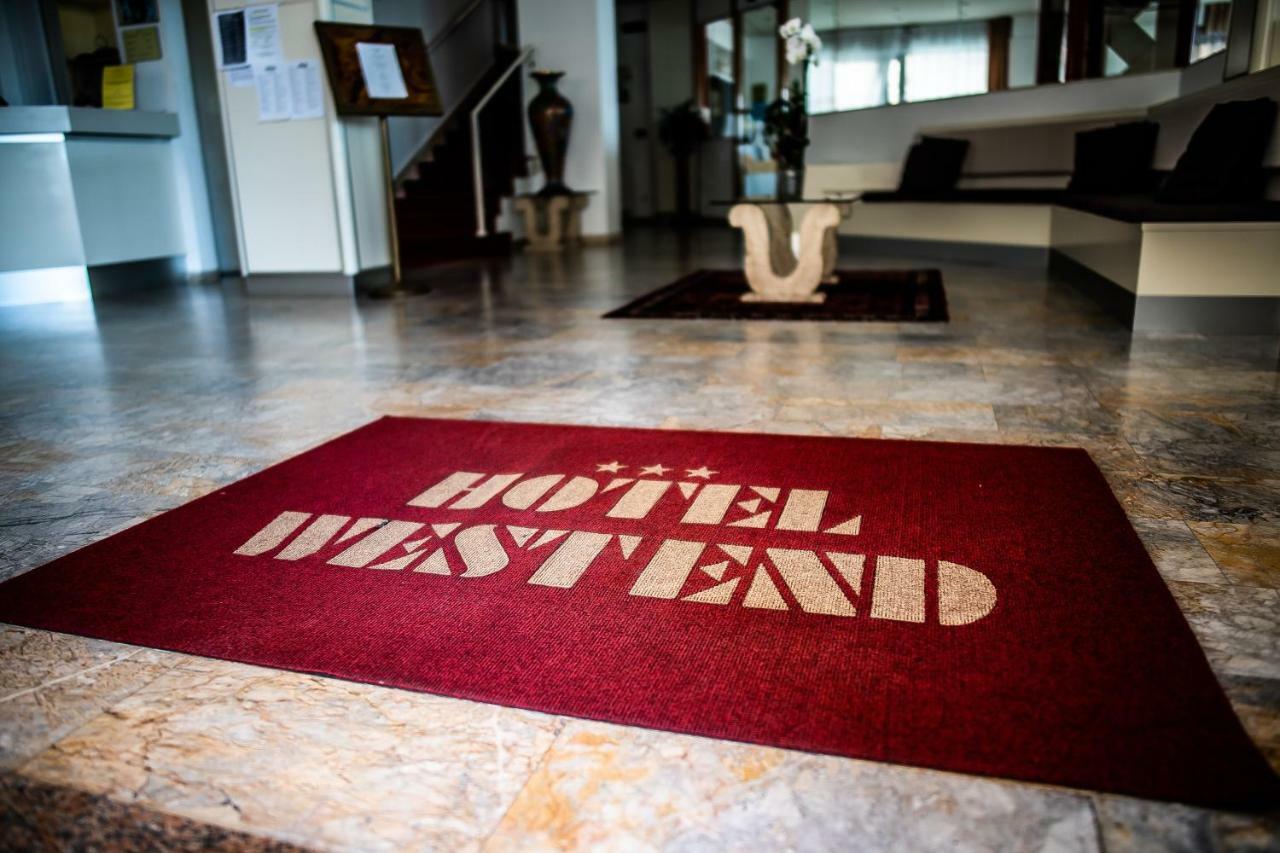 Hotel West End ألاسيو المظهر الخارجي الصورة